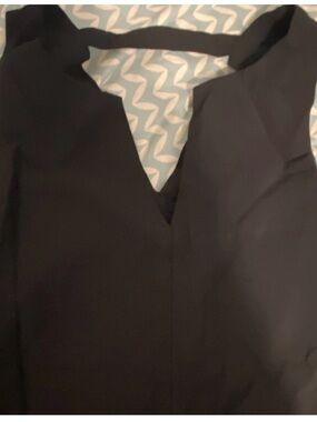Banana Republic Black V-Neck Sleeveless Dress